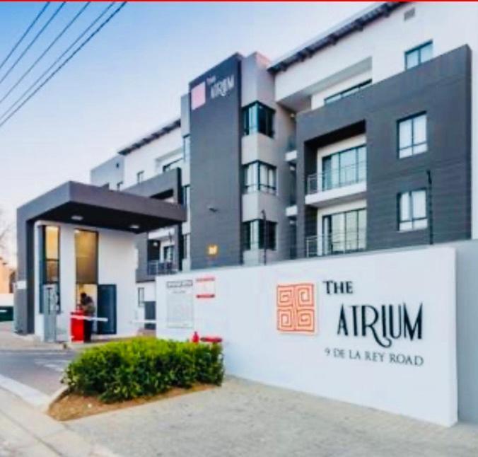 The Atrium-Jobak Guest Apartment Johannesburg Exterior photo